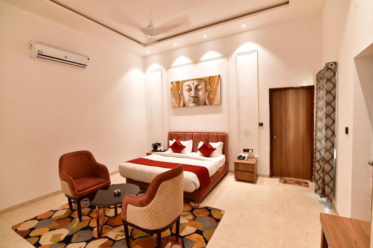 Kohinoor Palace - A Heritage Hotel Faizābād Eksteriør billede