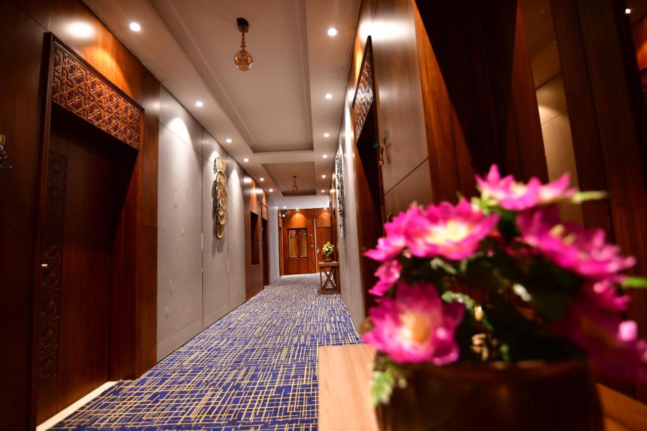 Kohinoor Palace - A Heritage Hotel Faizābād Eksteriør billede